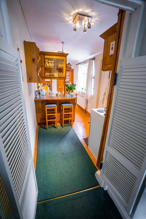 The Small House Листоуел Екстериор снимка